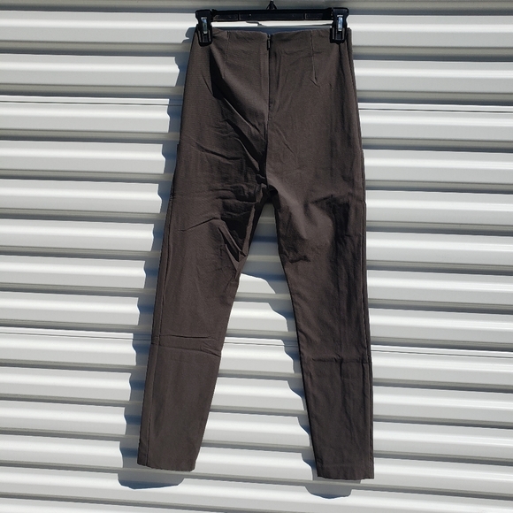 Athleta Wander Slim charcoal gray pants with invisible zipper - Picture 5 of 9